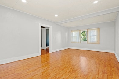 34 Charles St, Framingham, MA 01702 - photo 5