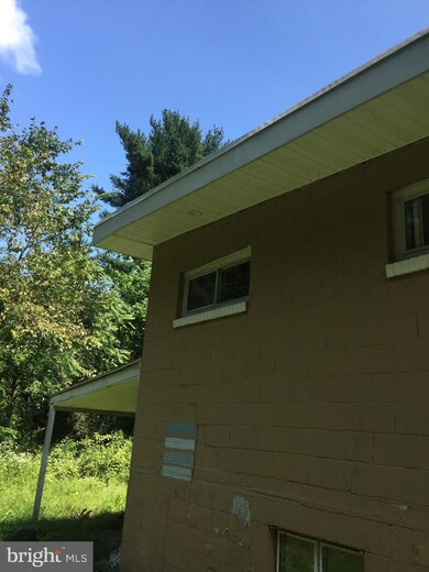 9 Walton Ave, Mohnton, PA 19540 - photo 4