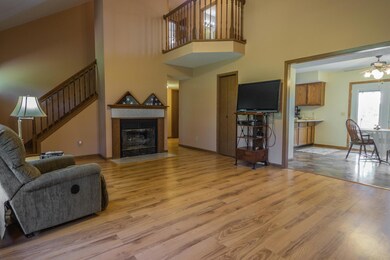 10800 E Walnut Dr Centralia MO-large-005