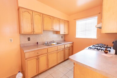 2209 Pacheco Dr, El Paso, TX 79935 - photo 3