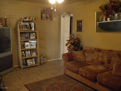 4 - Living room