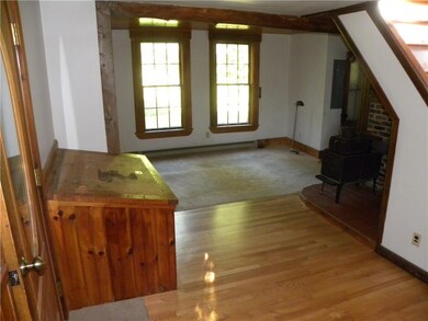 Living room, (wood box to left feeds...