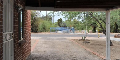 Carport to Street