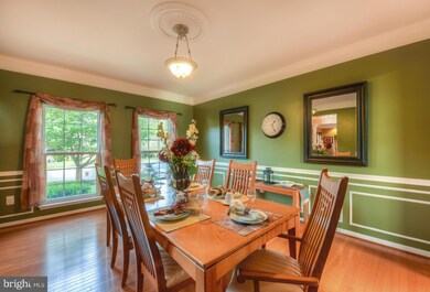 15305 Egglestetton Ct, Manassas, VA 20112 - photo 4