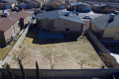 14337 Venecia Dr, El Paso, TX 79928 - photo 4