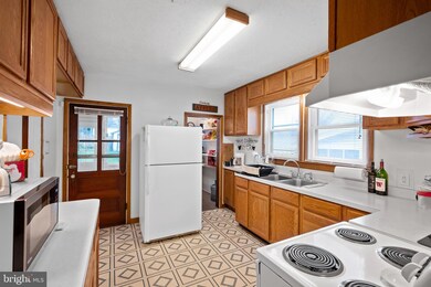 1214 N Frederick Pike, Winchester, VA 22603 - photo 4