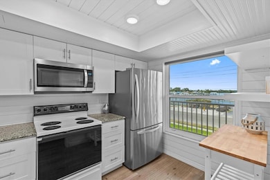 105 Island Way unit 126, Clearwater Beach, FL 33767 - photo 6