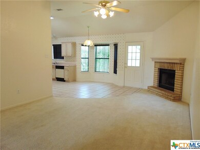 210 Wagontrain Cir, Copperas Cove, TX 76522 - photo 3