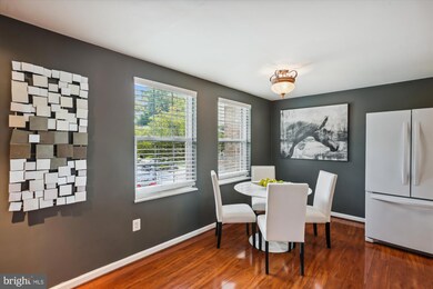 19320 Running Cedar Ct, Germantown, MD 20876 - photo 2