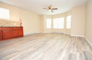 150 E Hamilton St unit E, Allentown, PA 18109 - photo 4