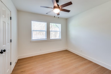 418 Goodyear St, Irving, TX 75062 - photo 2