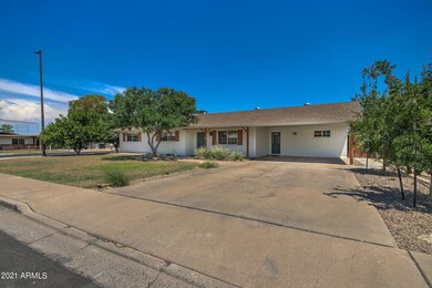 146 W Hackamore Ave-2