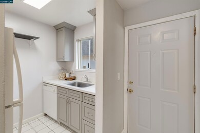 3905 Clayton Rd unit 37, Concord, CA 94521 - photo 5