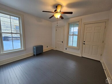 742 Warren St unit 2R, Hudson, NY 12534 - photo 6