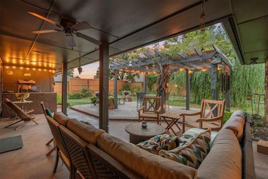 6108 Inland Rd, Warr Acres, OK 73132 - photo 3