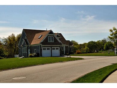 197 Gossets Turn Dr, Middletown, RI 02842 - photo 2