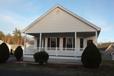 8 Plummer Dr, Londonderry, NH 03053 - photo 3