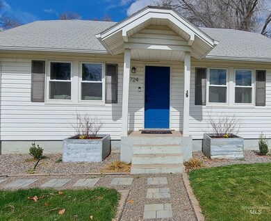724 S Chestnut St, Nampa, ID 83686 - photo 2