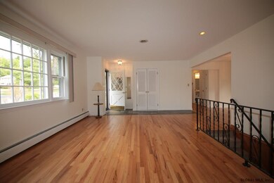 1040 Tomahawk Trail, Schenectady, NY 12302 - photo 5