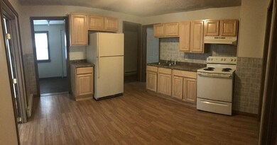 934 Berkshire Ave, Indian Orchard, MA 01151 - photo 3