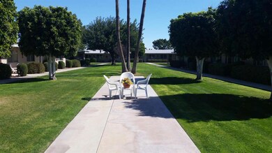 13631 N 111th Ave unit 15B, Sun City, AZ 85351 - photo 3