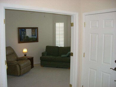 PINALENO-DOUBLE DOOR ENCLOSED DEN
