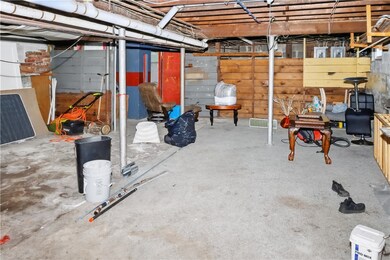 68 Burnside St unit 1, Cranston, RI 02910 - photo 5