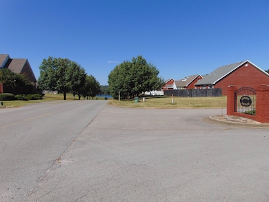 16 Riverview Dr, Sheffield, AL 35660 - photo 2