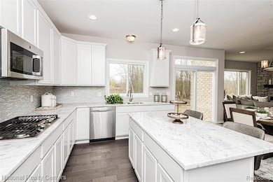 11colors of included granite. Quartz is available.