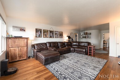 719 North 21st St-18