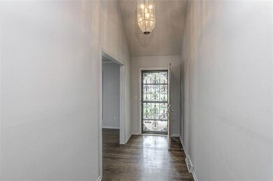 10706 W 54th St, Shawnee, KS 66203 - photo 6