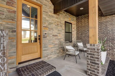 204 N Blarney Ct-10