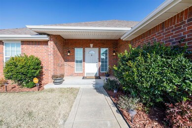1916 Rain Tree Dr, Shawnee, OK 74804 - photo 5