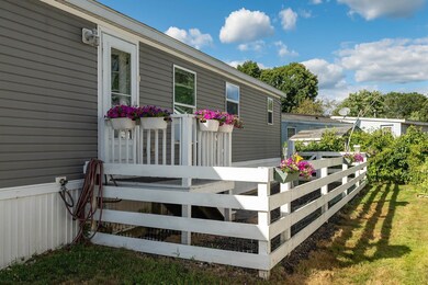 6 Wanda Ln, Exeter, NH 03833 - photo 3