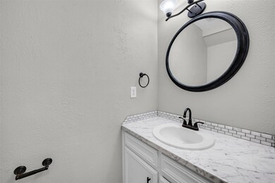 7612 Bridges Ave unit B, Richland Hills, TX 76118 - photo 7