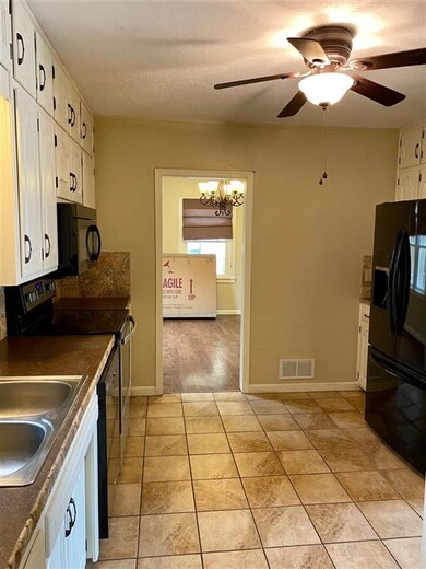 2310 W Broadway Ave, Enid, OK 73703 - photo 7