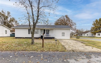 509 Nelson St, East Prairie, MO 63845 - photo 2
