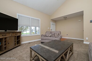 9017 Teak Dr, Louisville, KY 40228 - photo 5