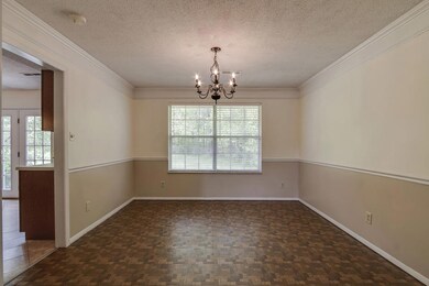 06_MarconiDrive_1525_Dining01