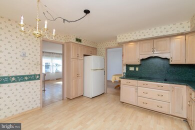 27 Regent Rd, Cherry Hill, NJ 08003 - photo 5