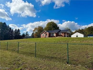 12 Glenna St, Newport, OH 45768 - photo 2