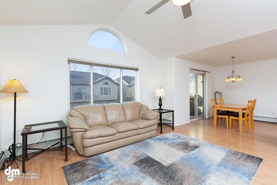 Living Room 20180501-DW-4144-SMALL