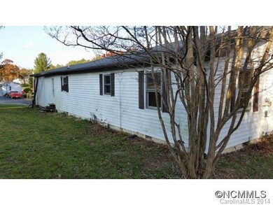 119 Leslie Way, Hendersonville, NC 28792 - photo 3