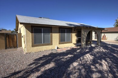 Front of the house 3 (2)