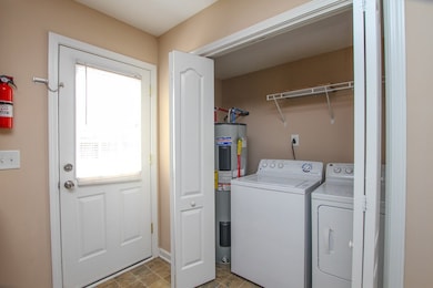 792 Cherrybark Ln unit B, Clarksville, TN 37040 - photo 7