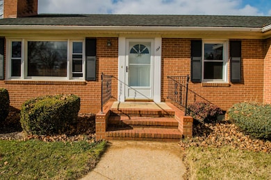 355 Westview St, Harrisonburg, VA 22801 - photo 7