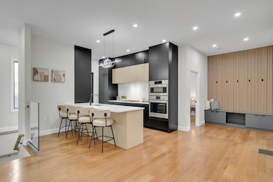 14 Summit St, Newton, MA 02458 - photo 2