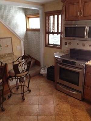 162 Beaconsfield Rd, Worcester, MA 01602 - photo 3