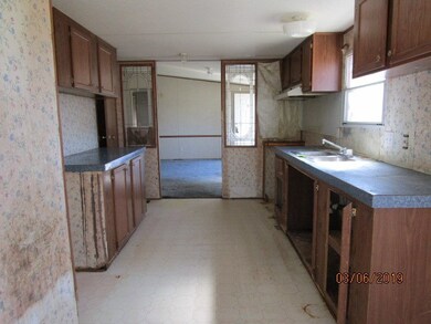 307 4th St, Sparks, GA 31647 - photo 3