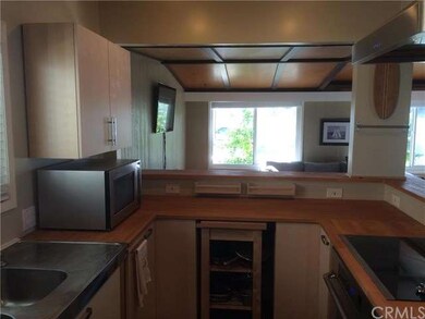 Front Unit Kitchen